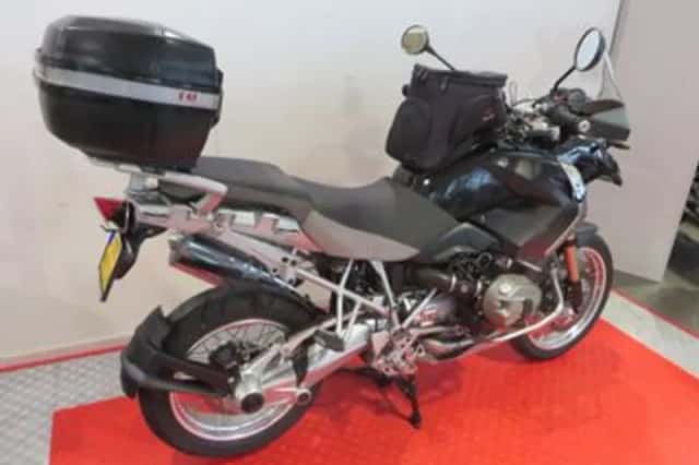 BMW R (2010) thumbnail 3