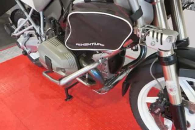 BMW R (2011) thumbnail 6
