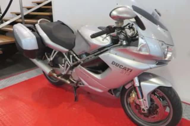 DUCATI ST (2005) thumbnail 2