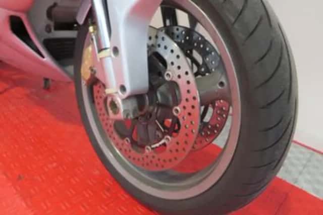 DUCATI ST (2005) thumbnail 4