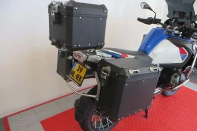BMW R (2020) thumbnail 3