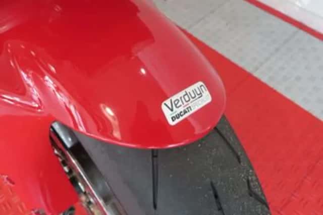 DUCATI 748 (2002) thumbnail 4