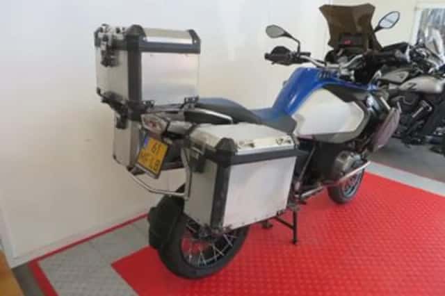 BMW R (2015) thumbnail 3