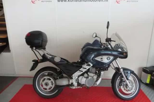 BMW F (2002) thumbnail 1