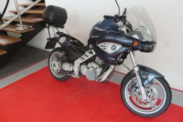BMW F (2002) thumbnail 2