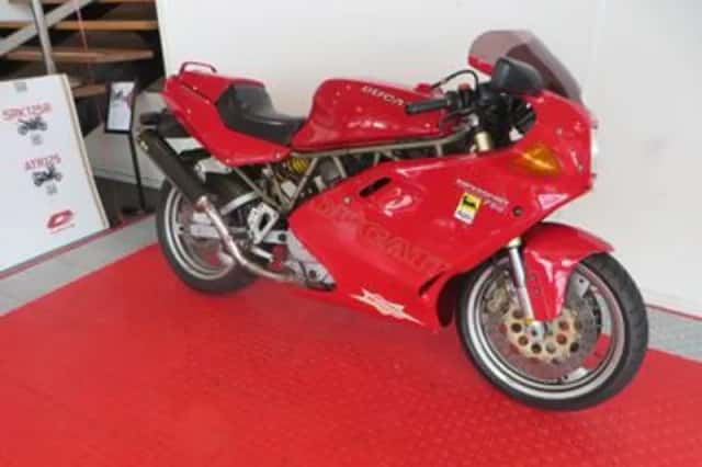 DUCATI 750 (1997) thumbnail 2