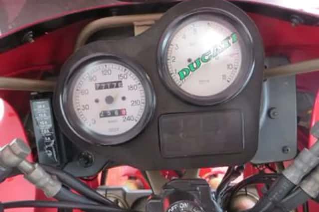 DUCATI 750 (1997) thumbnail 5