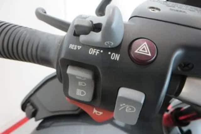 BMW R (2005) thumbnail 4
