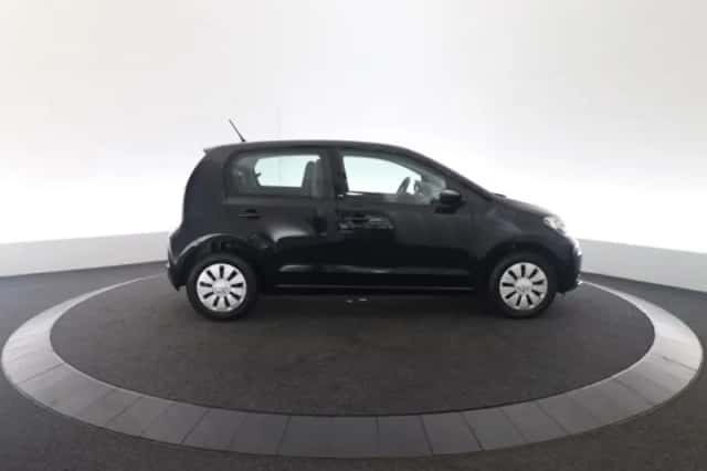 Volkswagen Up! (2023) thumbnail 5
