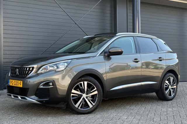Peugeot 3008 (2017) thumbnail 1