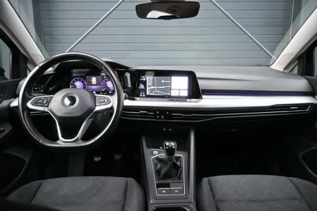 Volkswagen Golf (2020) thumbnail 3