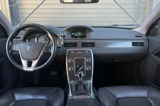 Volvo V70 (2015) thumbnail 3