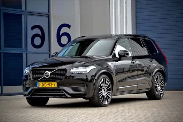 Volvo XC90 (2022) thumbnail 1