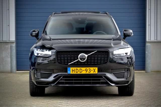 Volvo XC90 (2022) thumbnail 2