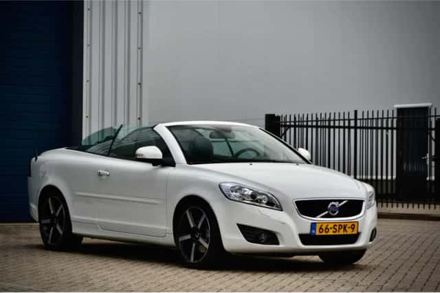 Volvo C70 (2011) thumbnail 3