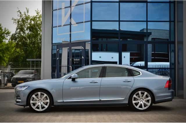 Volvo S90 (2017) thumbnail 3