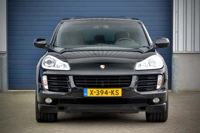 Porsche Cayenne (2008) thumbnail 2