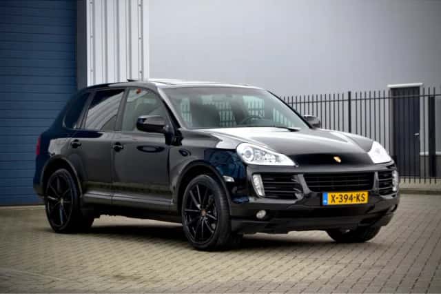 Porsche Cayenne (2008) thumbnail 3