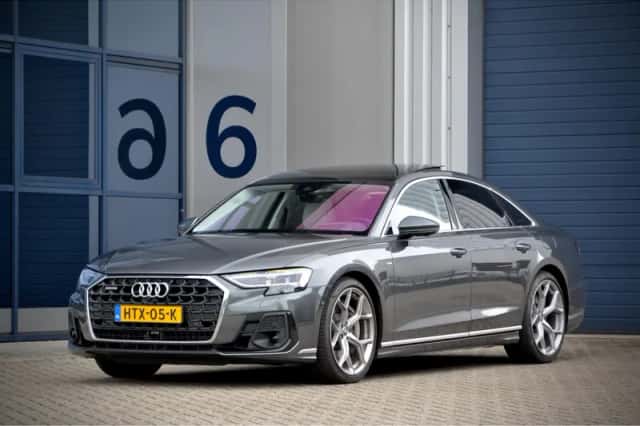Audi A8 (2024) thumbnail 1