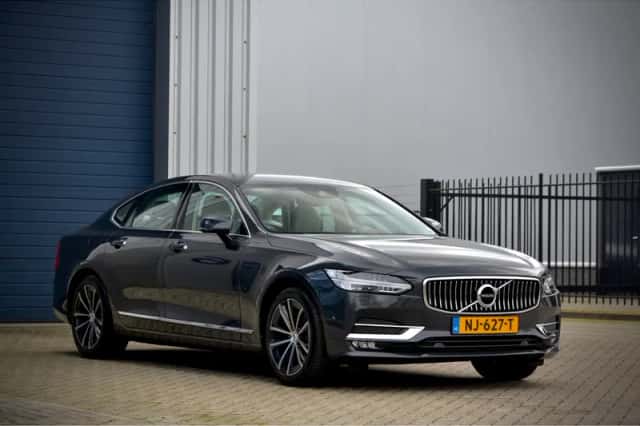 Volvo S90 (2017) thumbnail 3