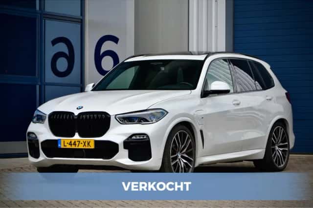 BMW X5 (2021) thumbnail 1