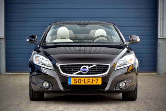 Volvo C70 (2010) thumbnail 2