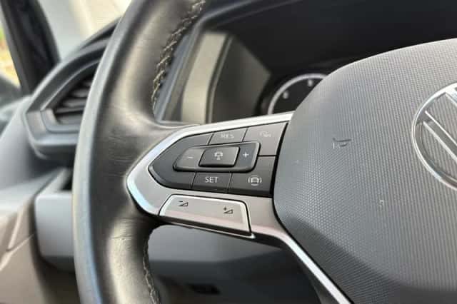 Volkswagen Transporter (2021) thumbnail 2