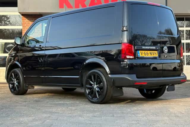 Volkswagen Transporter (2021) thumbnail 5