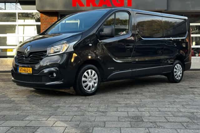 Renault Trafic (2016) thumbnail 1