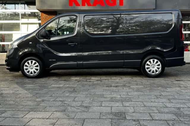 Renault Trafic (2016) thumbnail 5