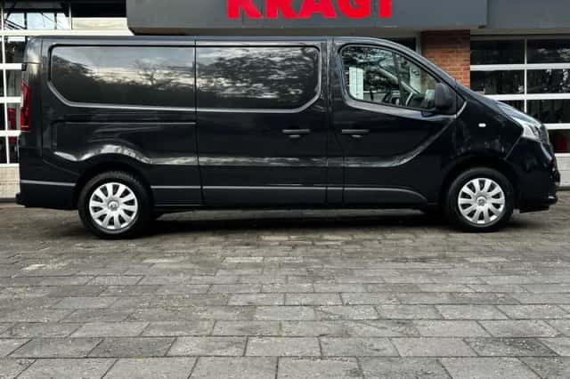 Renault Trafic (2016) thumbnail 6