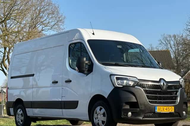 Renault Master (2021) thumbnail 2
