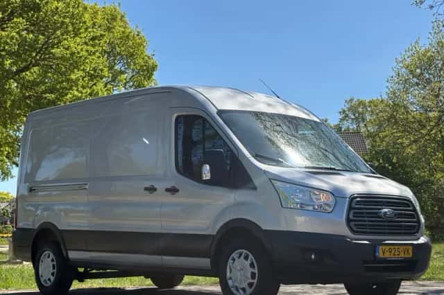 Ford Transit (2019) thumbnail 2