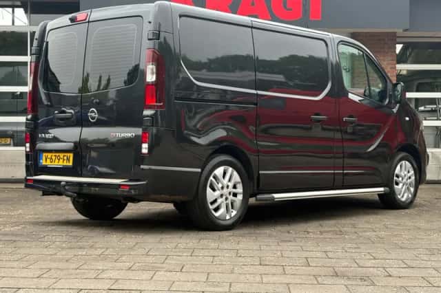 Opel Vivaro (2017) thumbnail 4