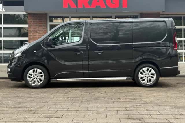 Opel Vivaro (2017) thumbnail 6