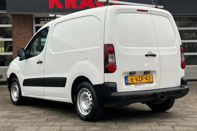 Peugeot Partner (2012) thumbnail 3