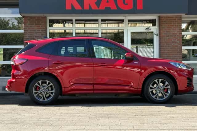Ford Kuga (2022) thumbnail 5