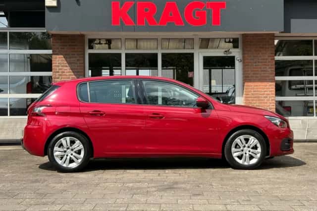 Peugeot 308 (2019) thumbnail 5