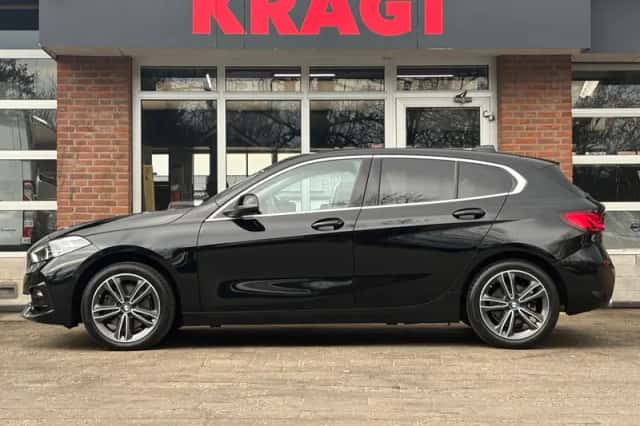 BMW 1-Serie (2022) thumbnail 3