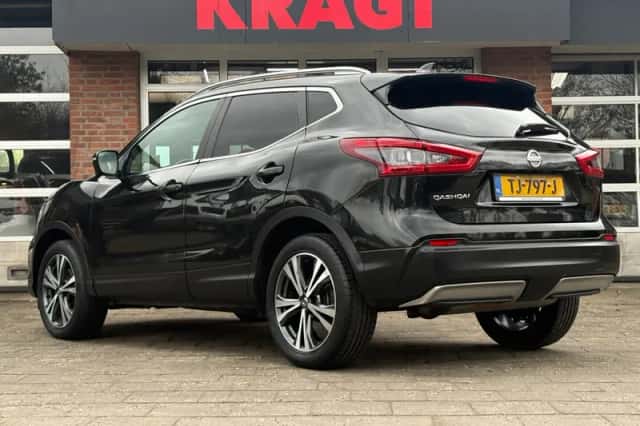 Nissan Qashqai (2018) thumbnail 3