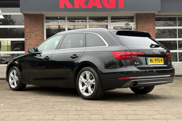 Audi A4 (2017) thumbnail 3