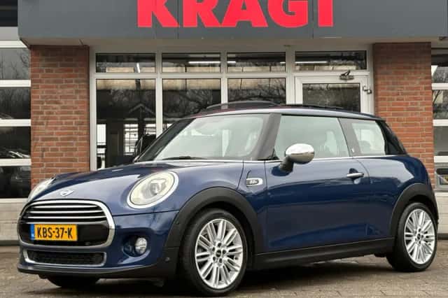 MINI Cooper (2018) thumbnail 1