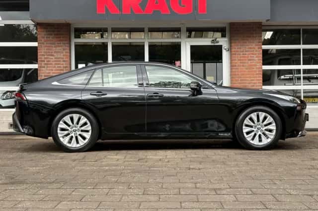 Toyota Mirai (2021) thumbnail 6