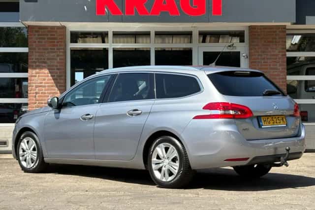 Peugeot 308 (2015) thumbnail 3
