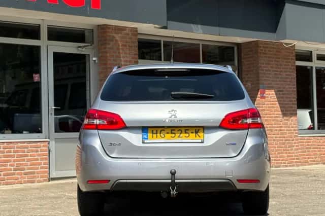 Peugeot 308 (2015) thumbnail 5