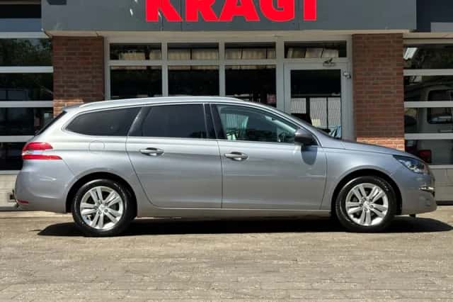 Peugeot 308 (2015) thumbnail 6