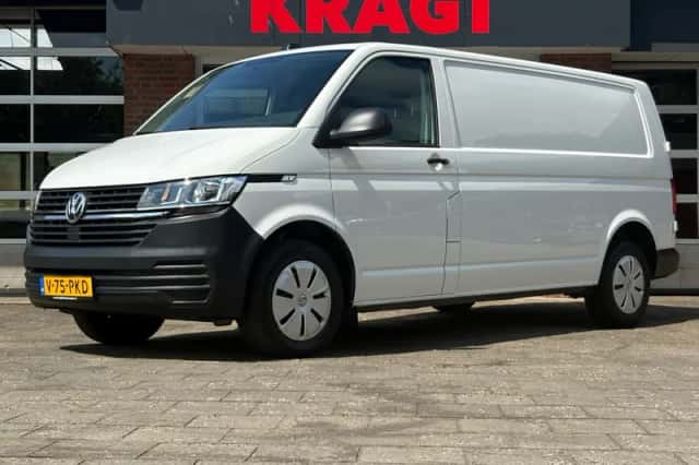 Volkswagen Transporter (2024) thumbnail 1