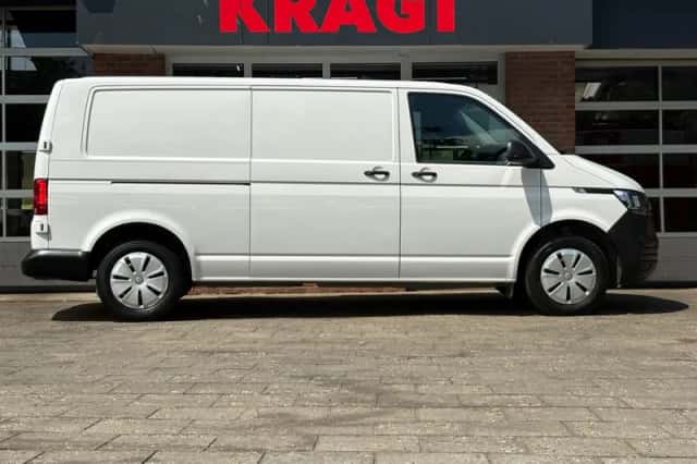 Volkswagen Transporter (2024) thumbnail 5