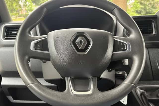 Renault Master (2022) thumbnail 3