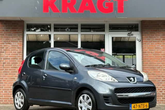 Peugeot 107 (2010) thumbnail 6